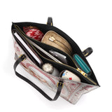 Catholight Sacred Serenity: Die zarte Umarmung der Madonna – Ledertasche