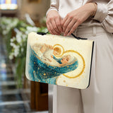 Katholische Bibelhülle „Umarmung der Göttlichen Mutter“