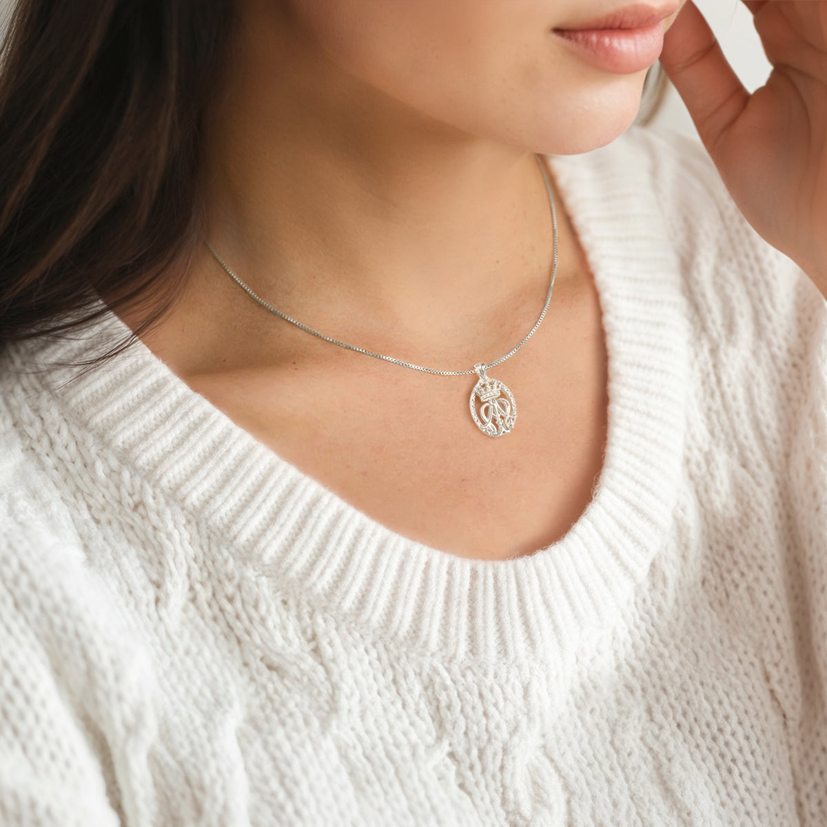 Catholight Offene französische Auspice Maria Halskette aus 14K Gold Vermeil/ Sterling Silber 