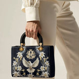 Catholight Andachts-Ledertasche „Der Heilige Geist und die Lilie“