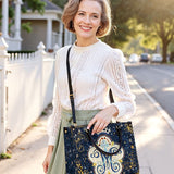 Catholight Regina Monogram – Die Marian Emblem Ledertasche